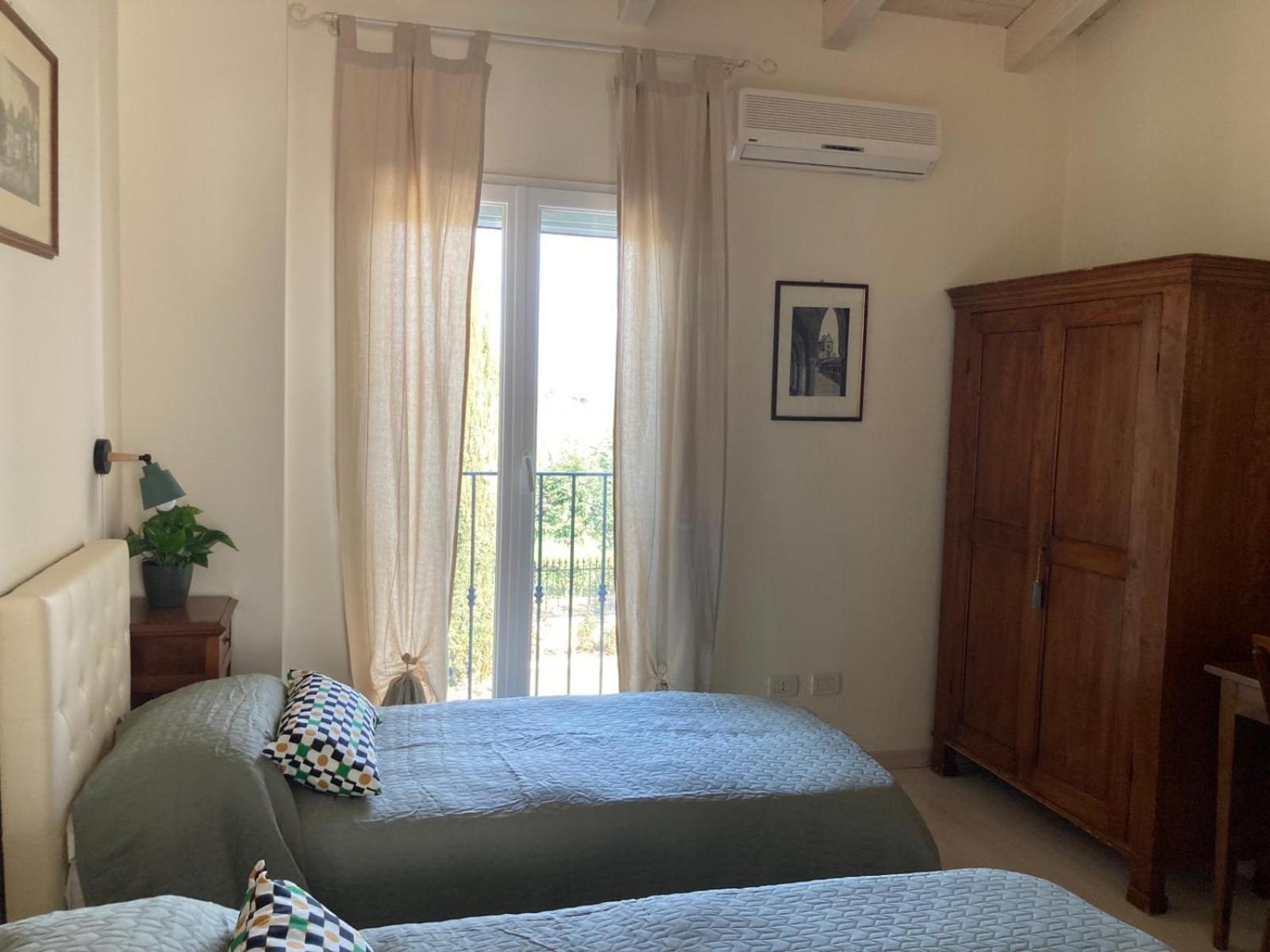 Lotus Country House Crespellano Ngoại thất bức ảnh